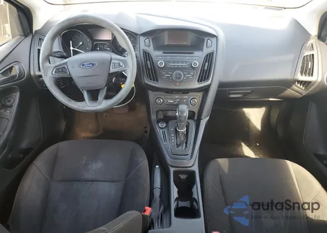 2015 Ford Focus S из США, поврежденный, VIN 1FADP3E27FL200427